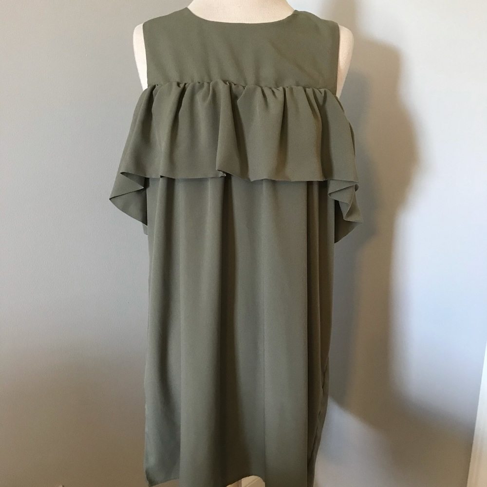 NWT! Francesca’s Collection Miami brand dress!